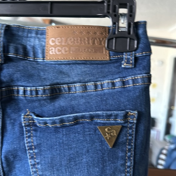 Blue Ripped Jeans - Picture 3 of 5